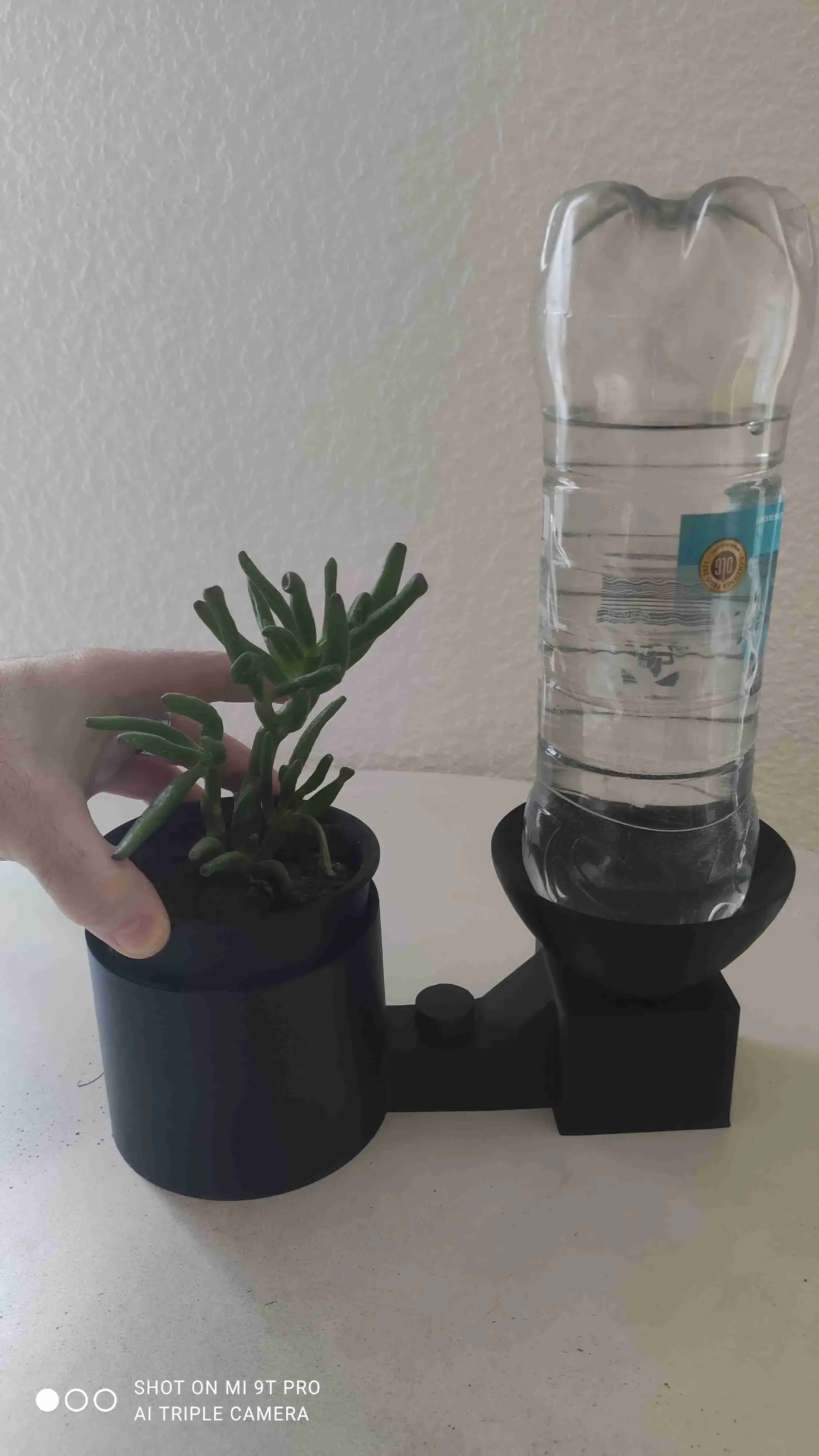 Self-filling planter