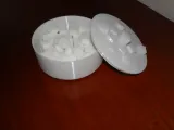 Moderne Zuckerdose mit Deckel-3