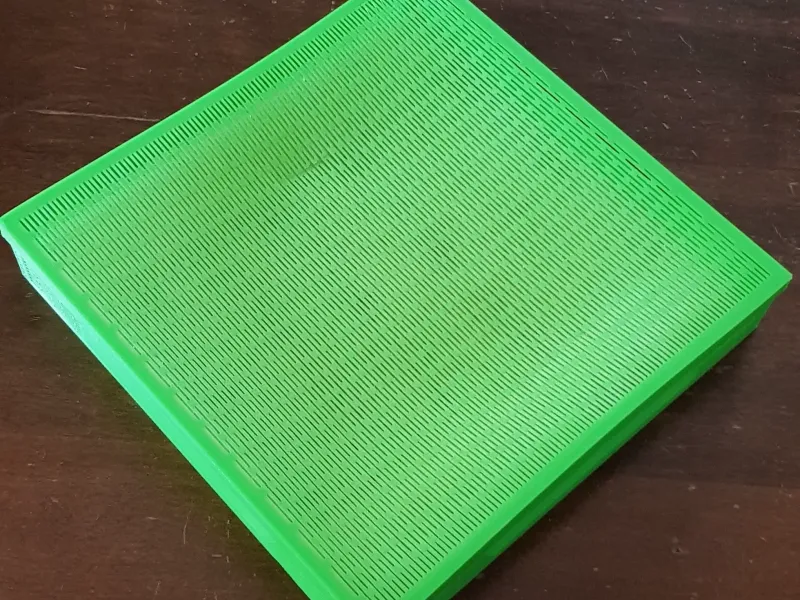Caixa com fecho de encaixe (250x250 h45)