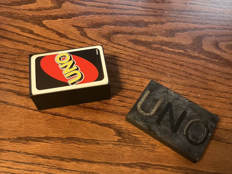 Uno card box