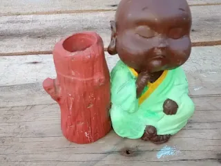 Buddha meditation pot