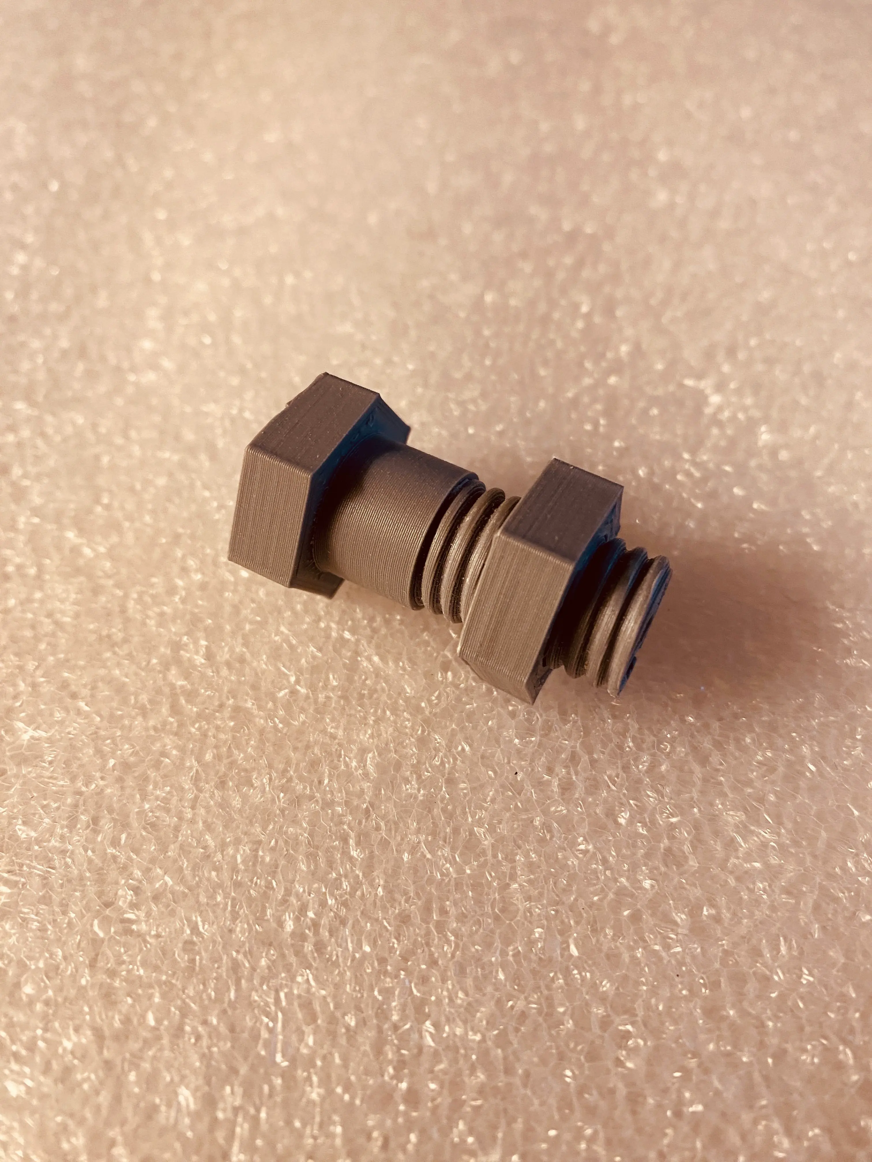 Schraube + Mutter M14x2 X30