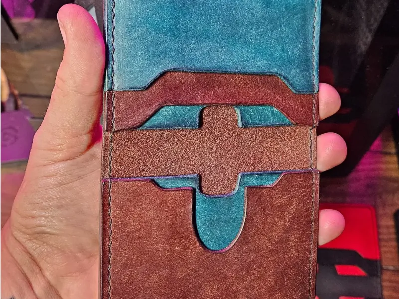 Patron de portefeuille Pixel pour le travail du cuir
