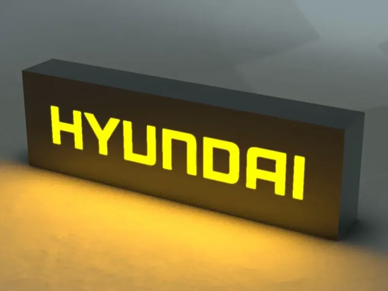 HYUNDAI Logo Lamp Graphic Illuminator