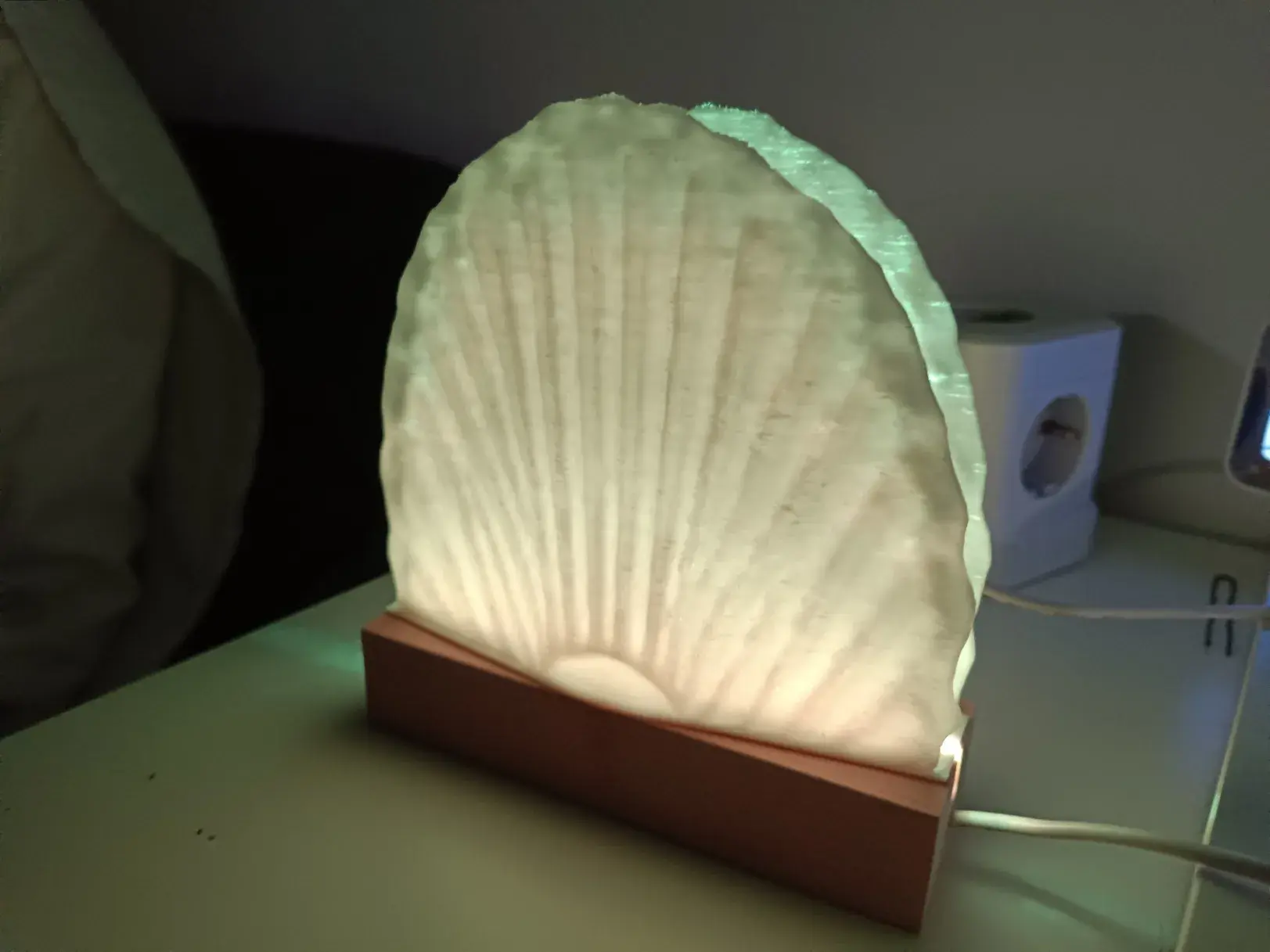 Seashell bedside lamp