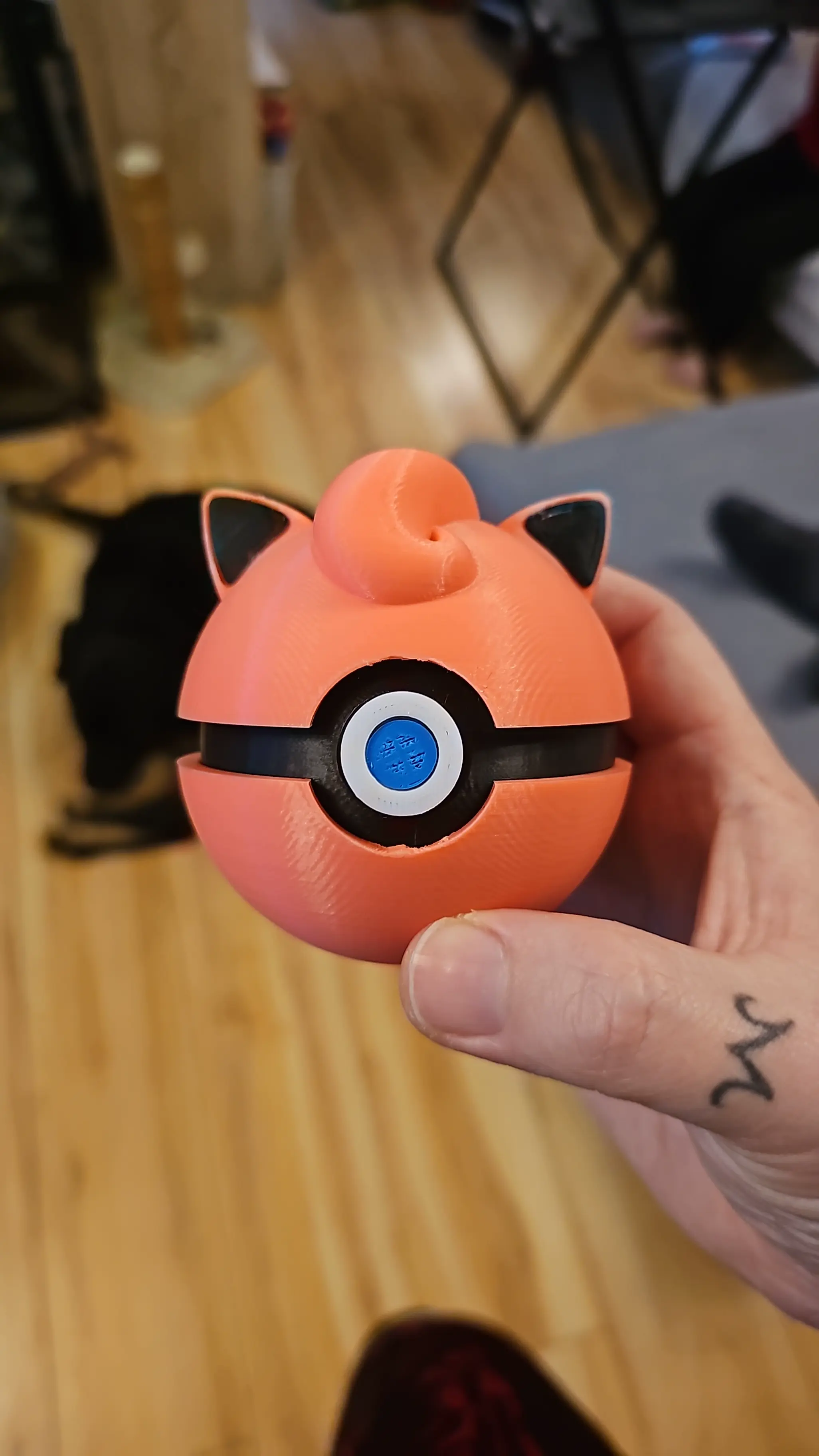 Jigglypuff Pokeball
