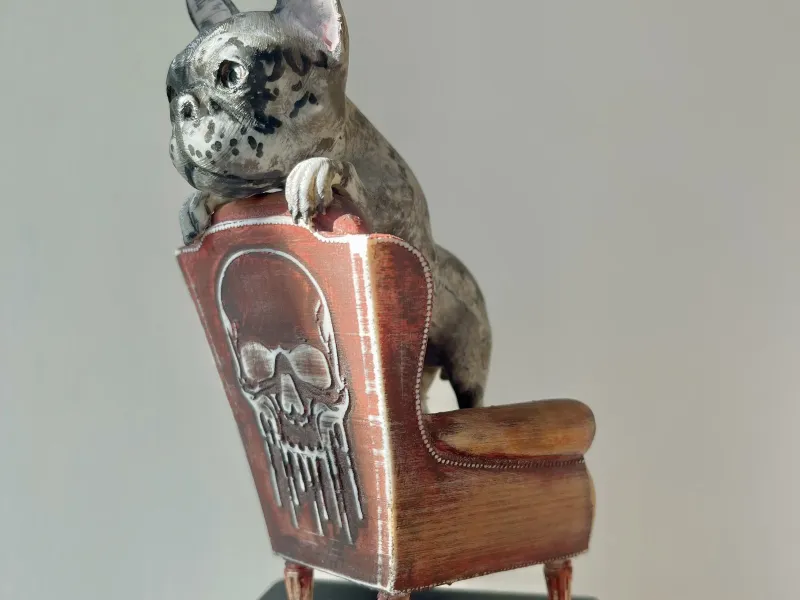 FRENCHIE OP FAUTEUIL