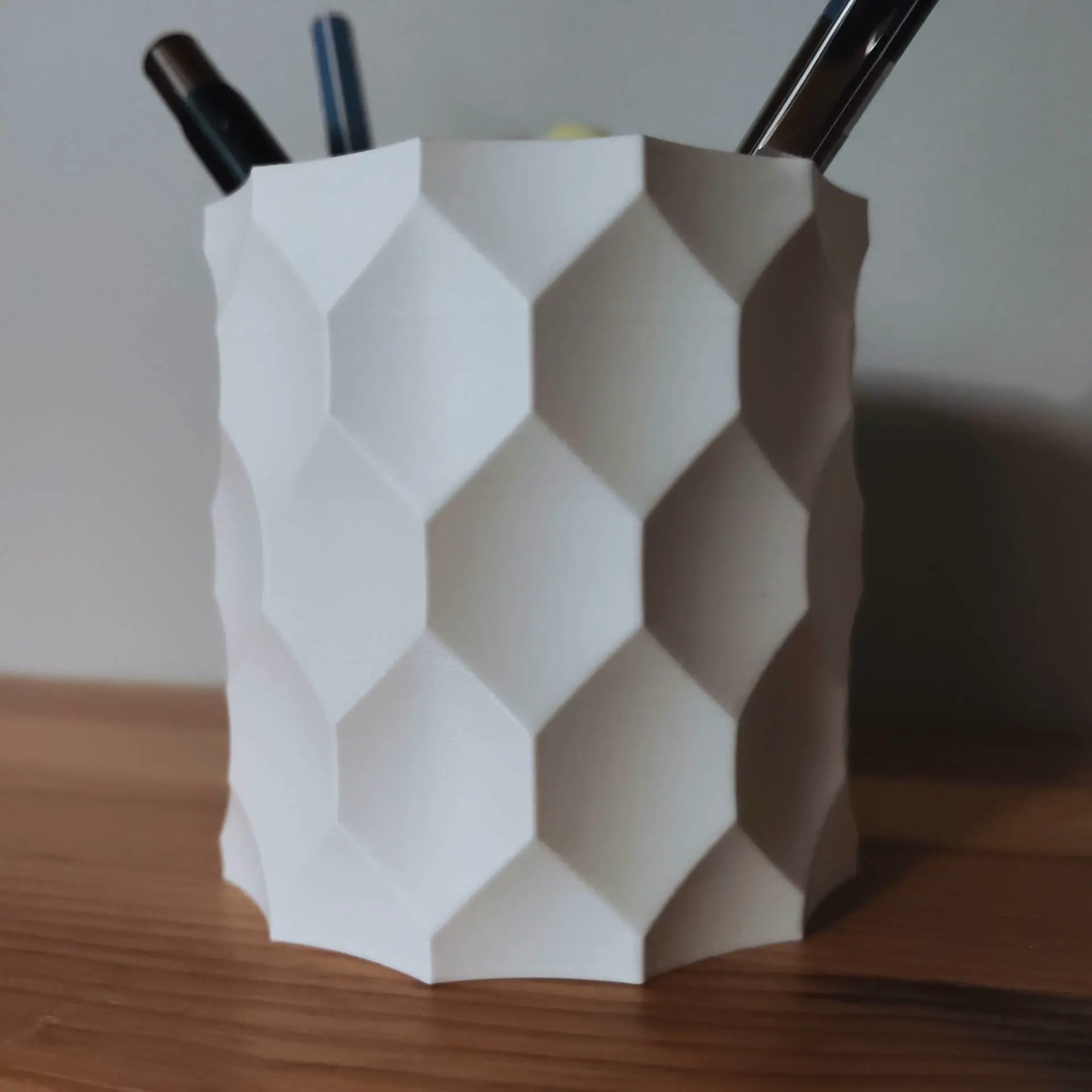 Anti Sphere Pen Holder / Plant Pot / Planter - Vase mode - D