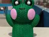Knitted Frog (cute)-1