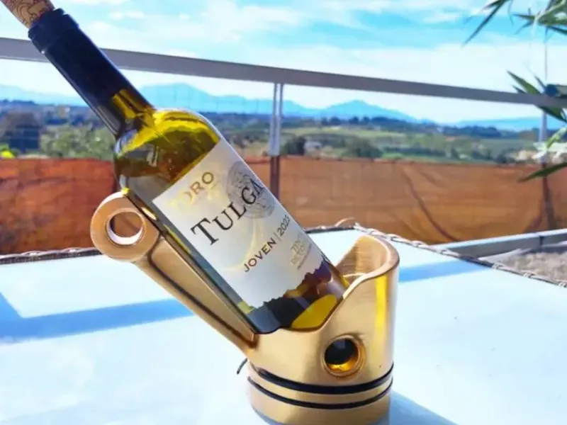 PORTE-VIN À PISTON