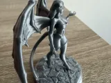 Succubus statue-2