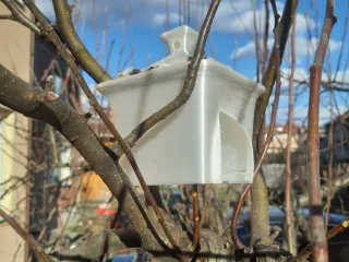 Bara Birdhouse