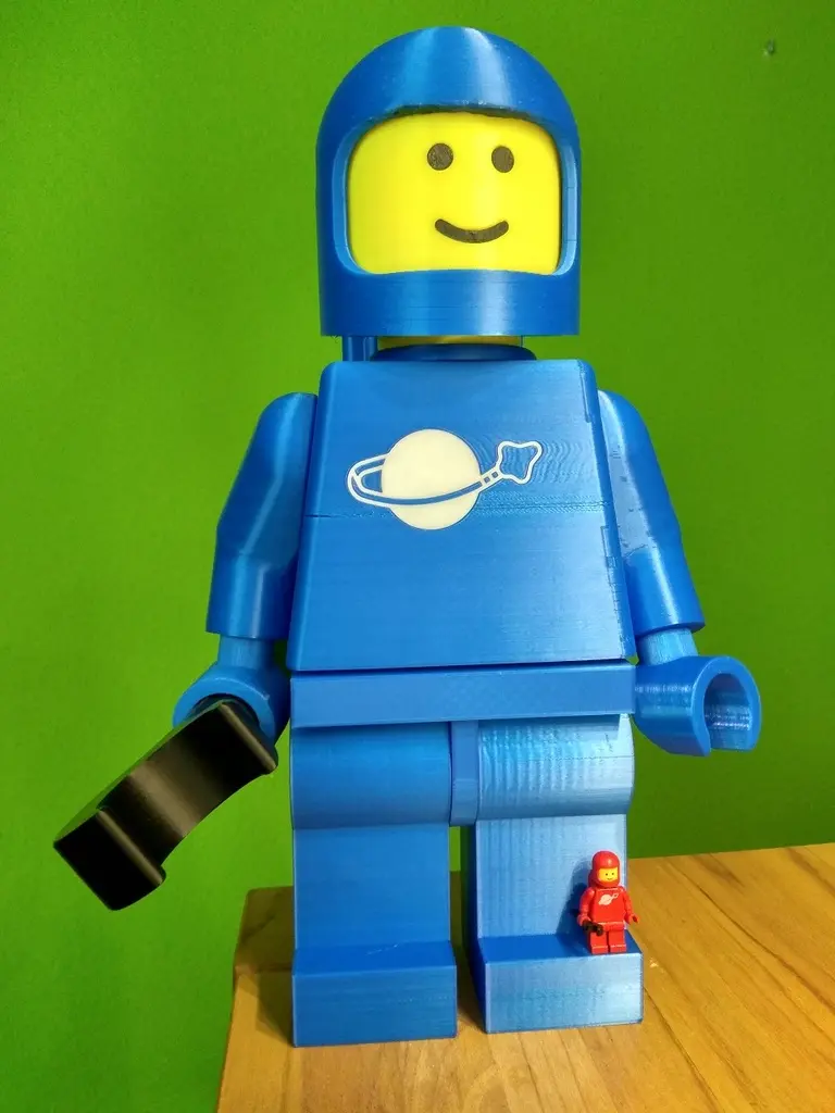 Lego Classic Space Astronaut 10:1