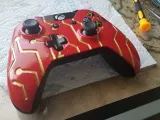 Elektronik Desenli Xbox One Oyun Kumandası Ön Yüzü-2