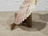 Shell Stand-1
