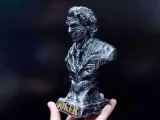Heath Ledger Joker Sculpture Miniature Bust-1
