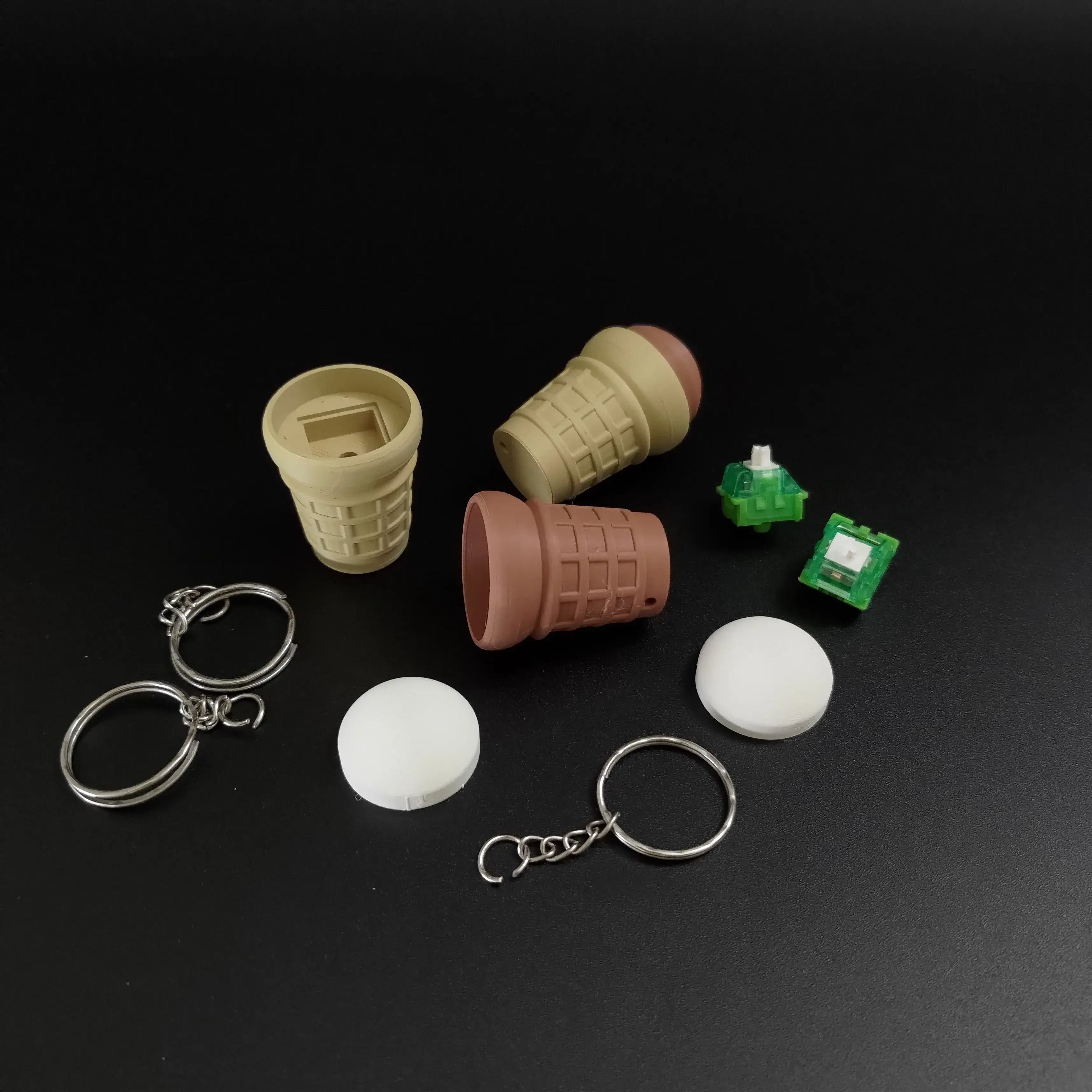 KEYCHAIN CLICKER - ICE CREAM