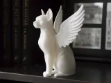 Кошка с ангельскими крыльями-2