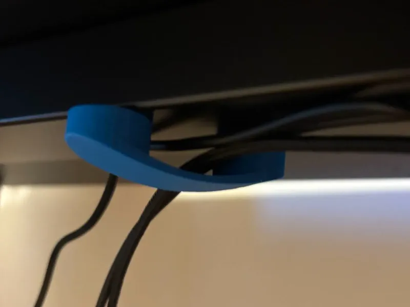 ケーブル管理用マグネットアーチ