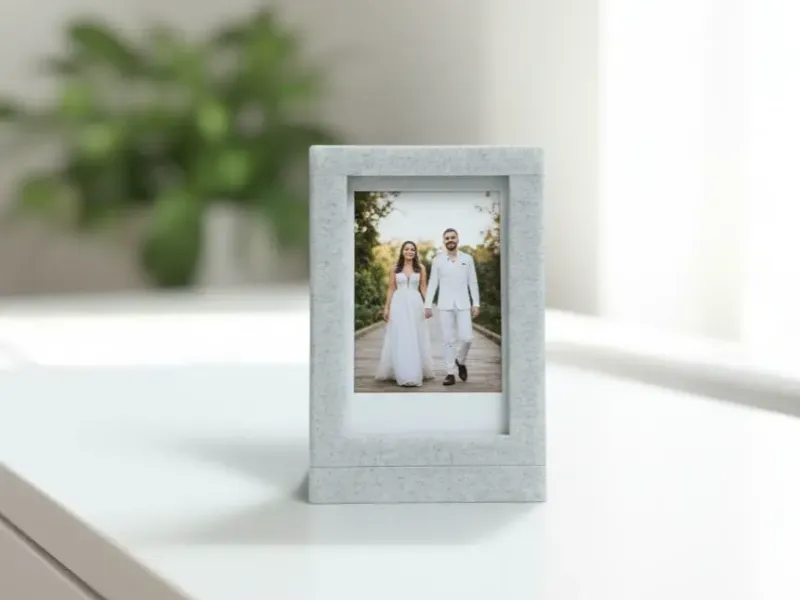 MEMBOX Display – Magnetischer Fotohalter für Mini Instax