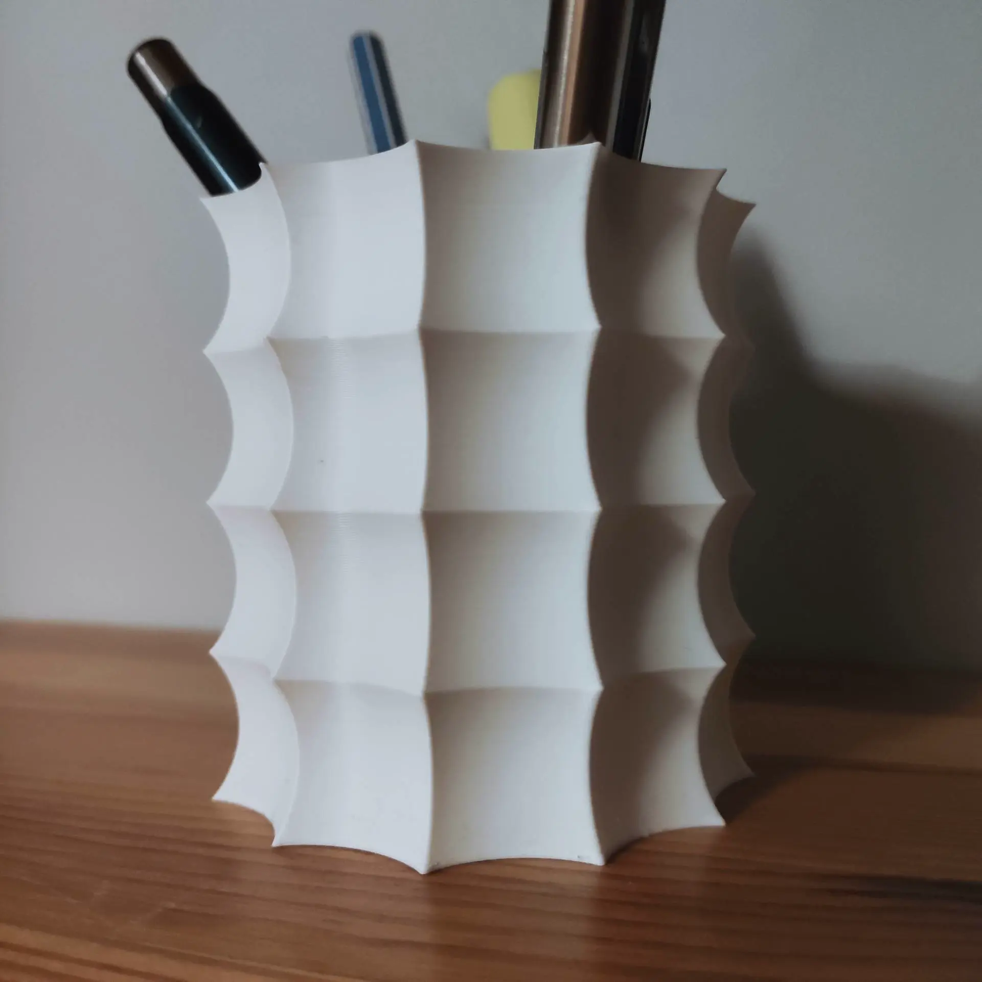 Anti Sphere Pen Holder / Plant Pot / Planter - Vase mode - B