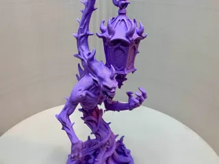 The Thorn Lantern Keeper