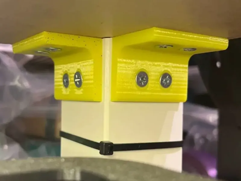 Tischwinkelverstärkung IKEA Lack