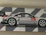 Skateboard wall mount - hidden nuts-Body-2