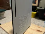 xbox stand-0