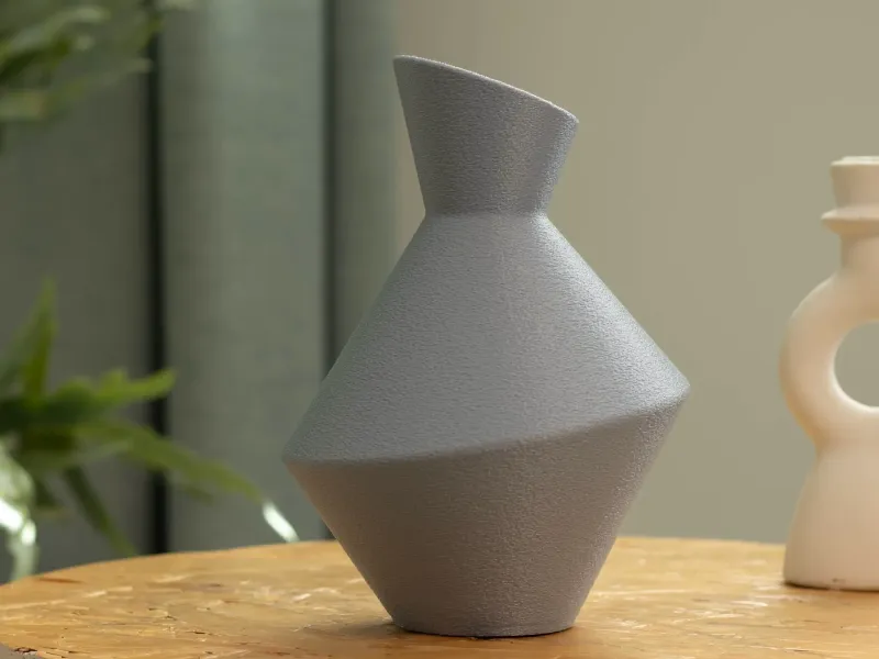 Vase YURA - Asymmetric Minimalist Vase