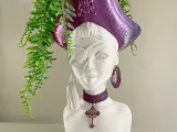 PIRATE QUEEN PLANTER / BUST POT-8