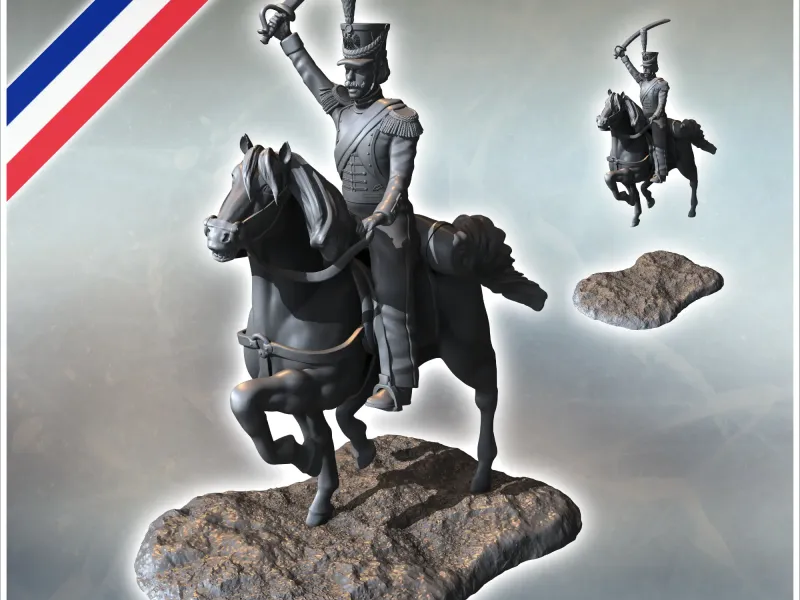 Ussaro napoleonico, cavaliere francese alla carica a cavallo con s
