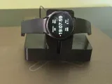 Samsung Galaxy Watch 4 charging dock stand-1