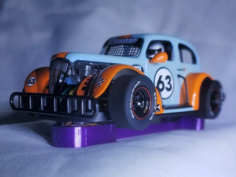 1/32 Pioneer Legends slot car stand