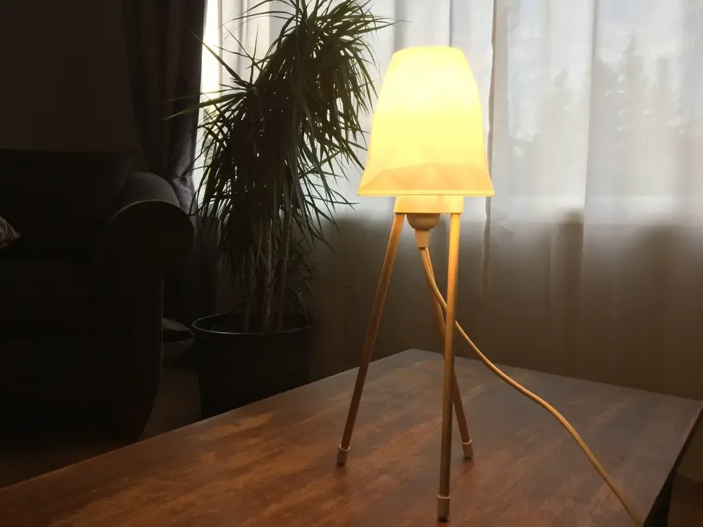 Dowel Lamp with low poly shade!