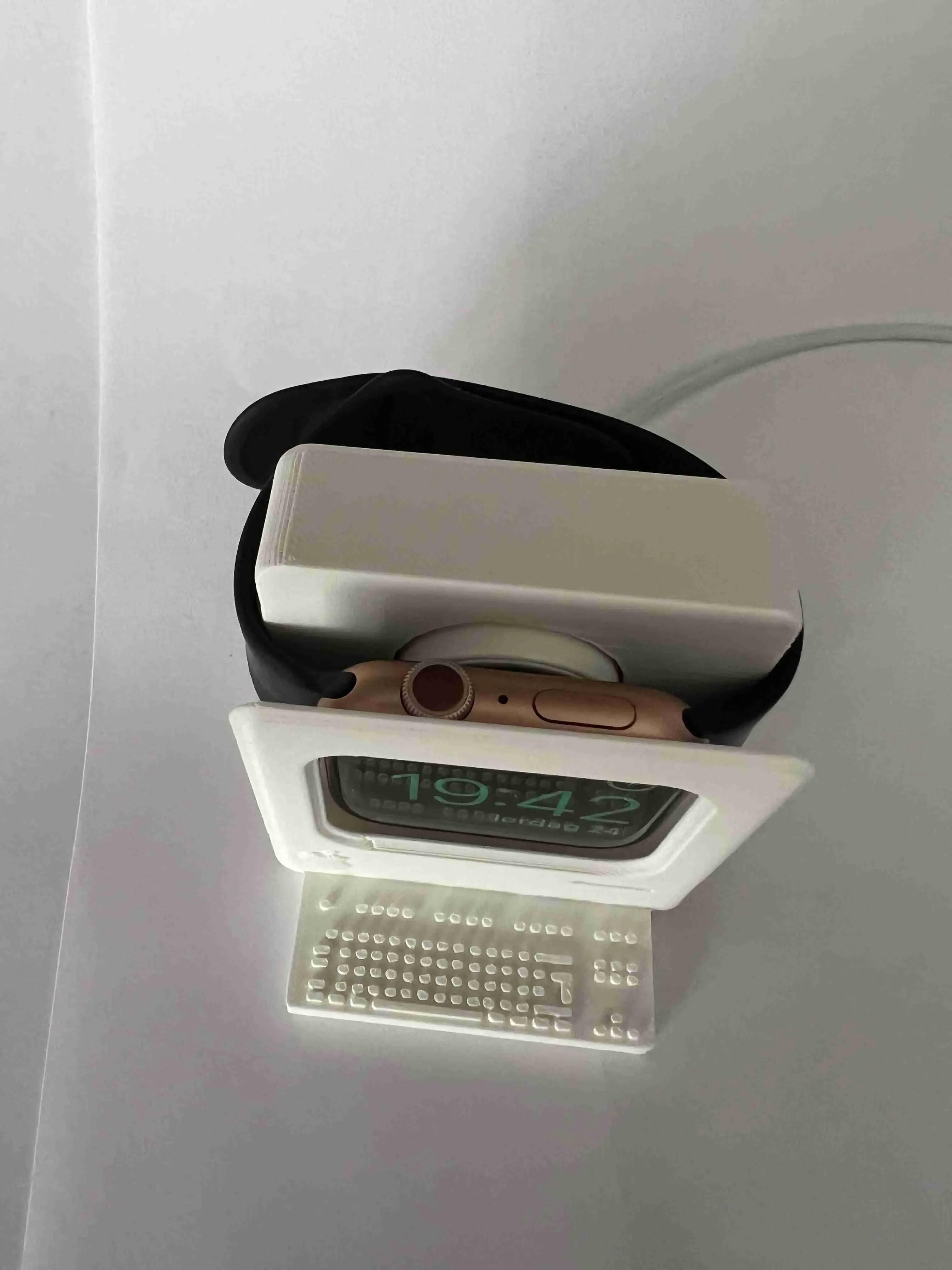 --->>>"Macwatch"<<<---     Apple watch stand/charger