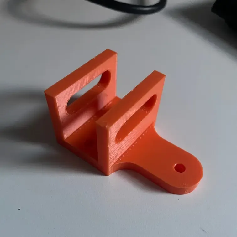 Drawing Exercise - Slotted Bracket
