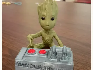 Baby Groot 5-4 (Don't Push This Button)