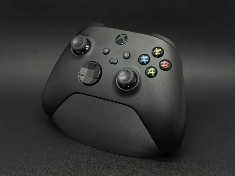 미니멀한 Xbox 컨트롤러 스탠드