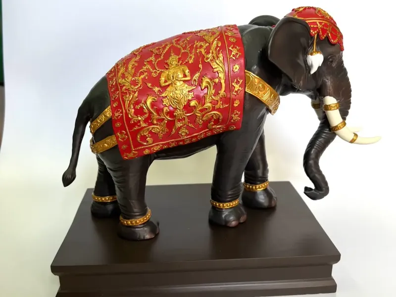 ÉLÉPHANT DE THAÏLANDE