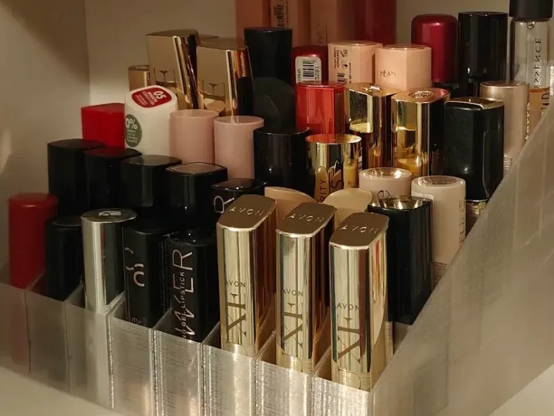 Lipstick organiser