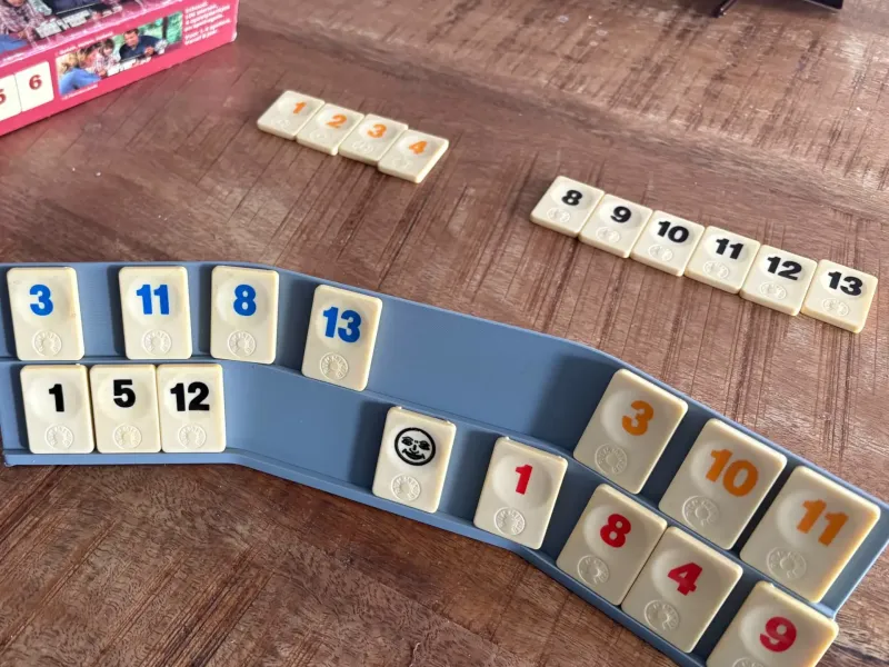 Rummikub stand (for large/normal original game)