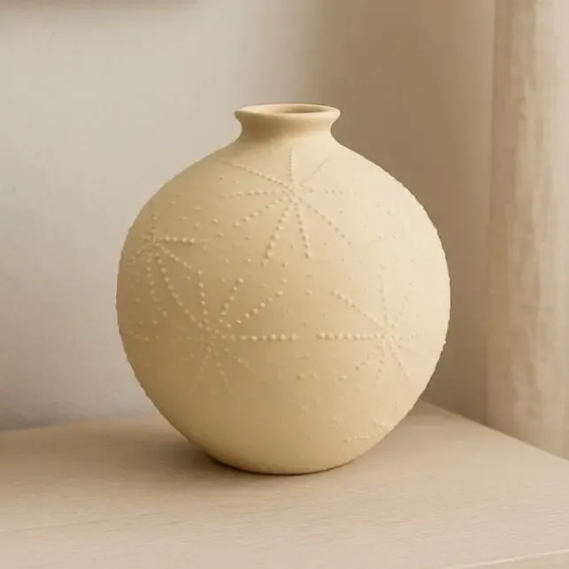 Salt Air Vase – Minimalist Elegant Coastal Decor