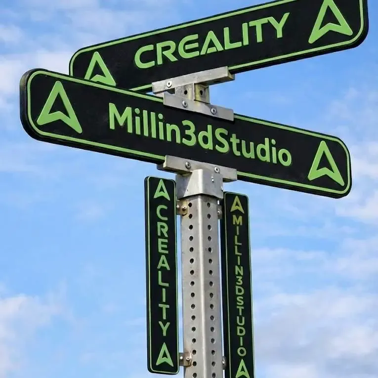 CrealityおよびMillin3dStudio 道路標識ロゴ
