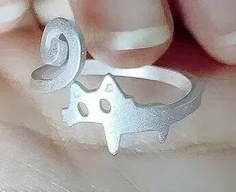 Kitten ring, a parody of a predecessor小猫戒指，对前辈拙劣的模仿