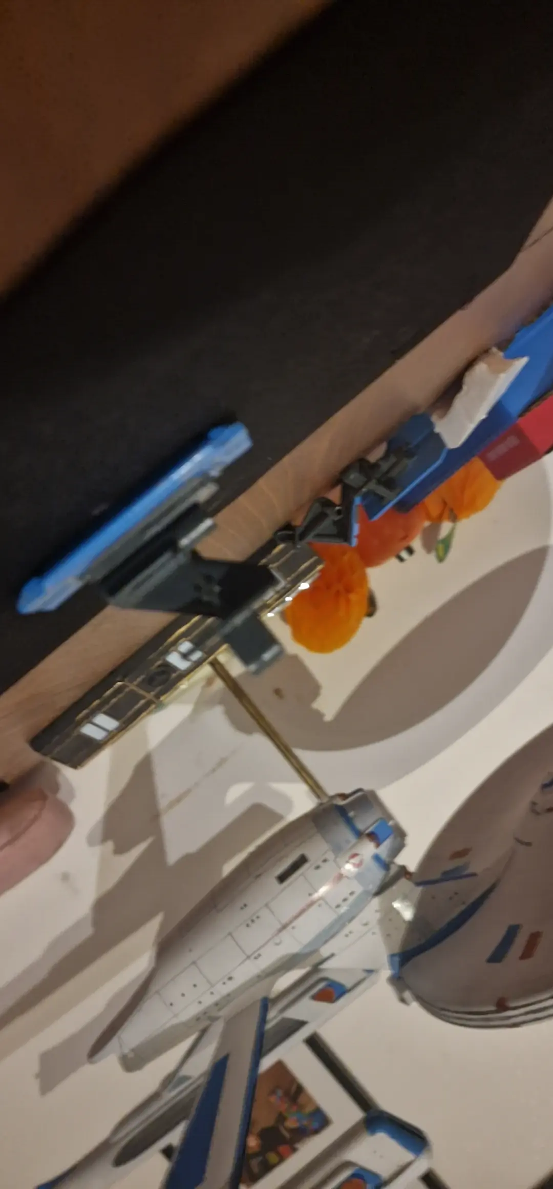 space precinct car landing strut