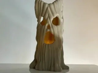 WICKED TREE CANDLE HOLDER NO SUPPORTS