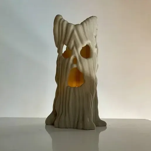 WICKED TREE CANDLE HOLDER NO SUPPORTS