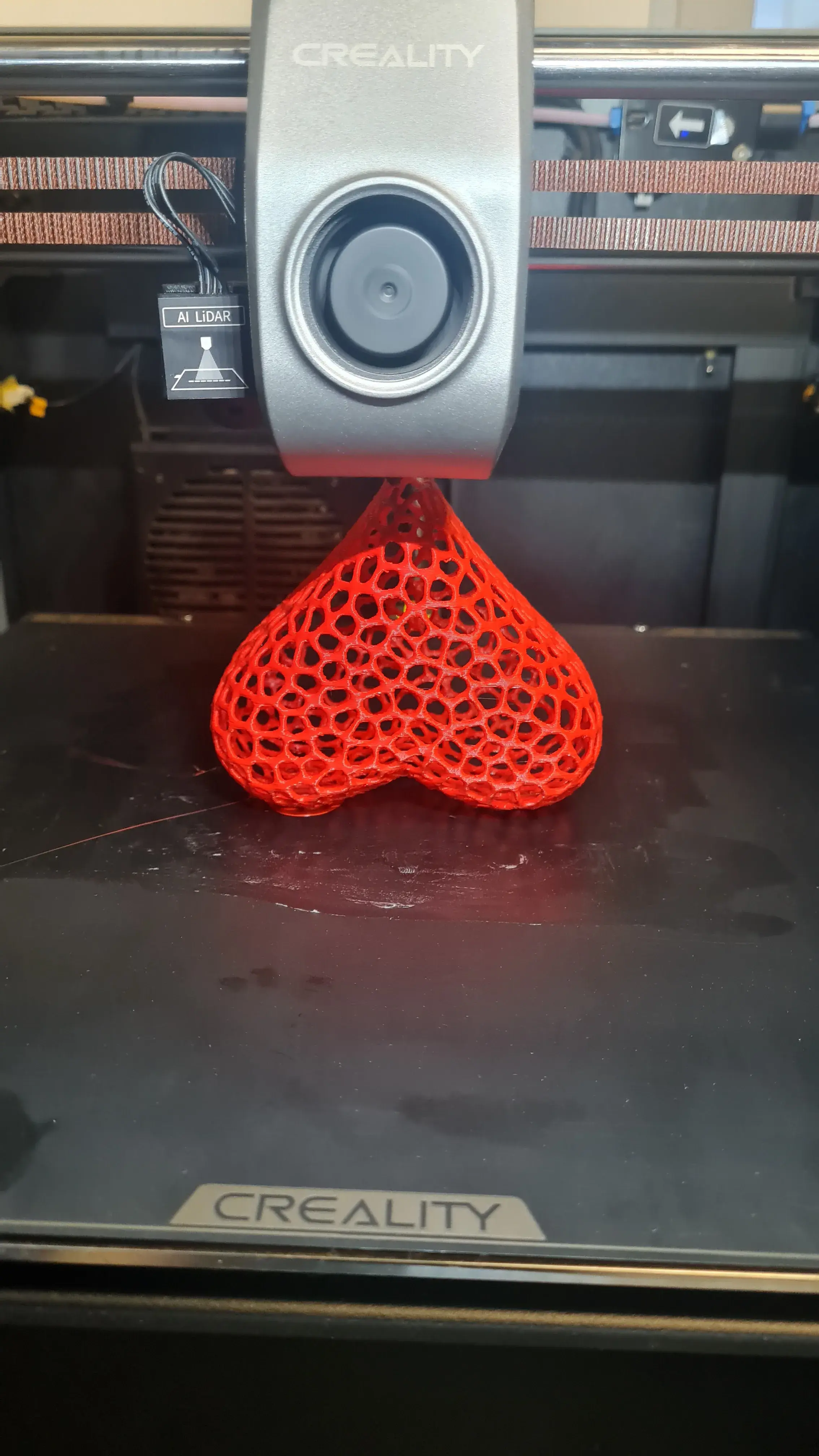 Corazón lampara voronoi con base