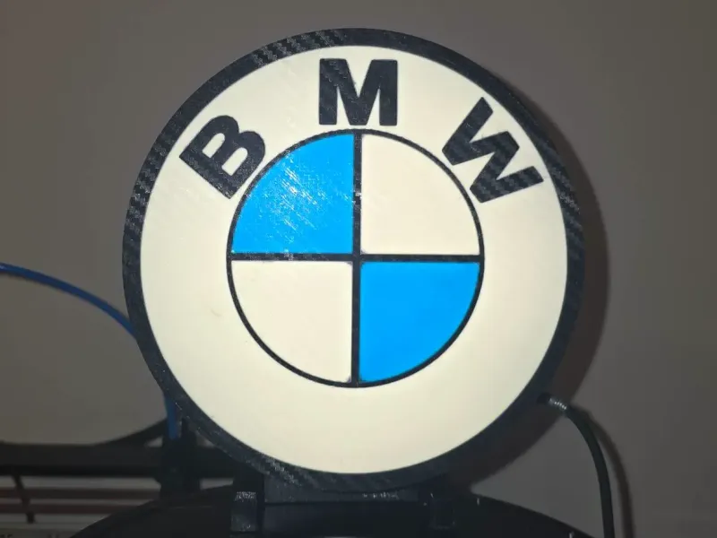 BMW Lamp with usb c powering module